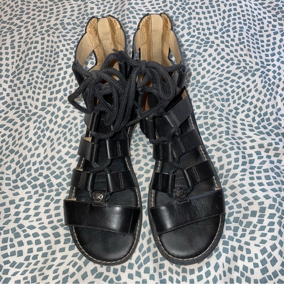 Michael Kors gladiator sandal - excellent condition - Picture 3 of 7